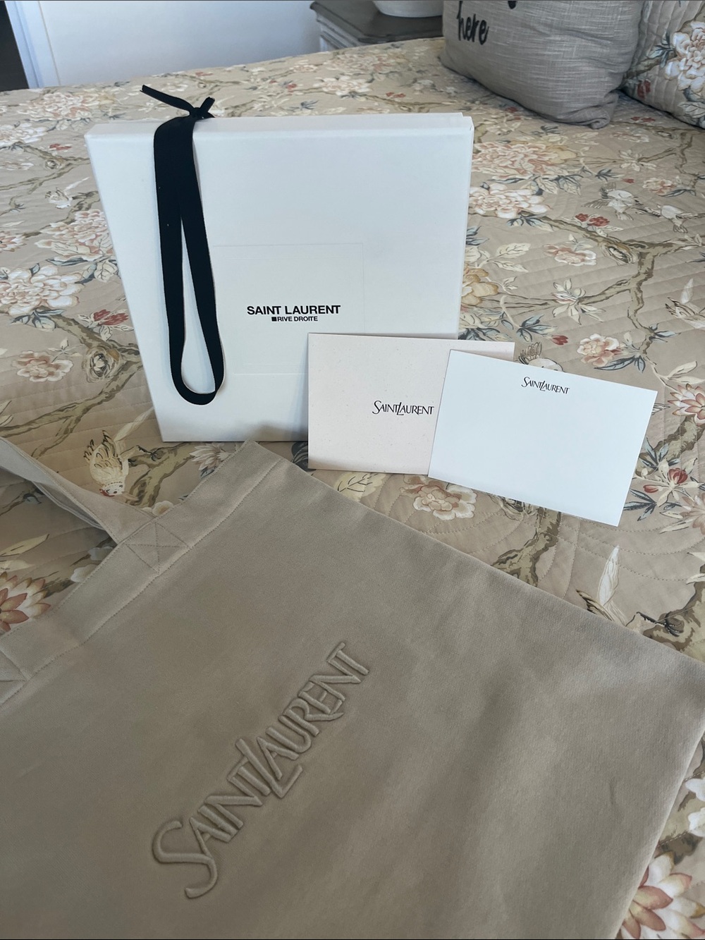 💕One Hour Sale💕Saint Laurent Fleece Tote Bag